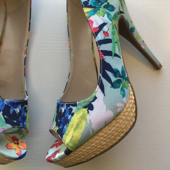 Tropical Print Peep Toe Heels by Apt. 9 - Picture 7 of 15